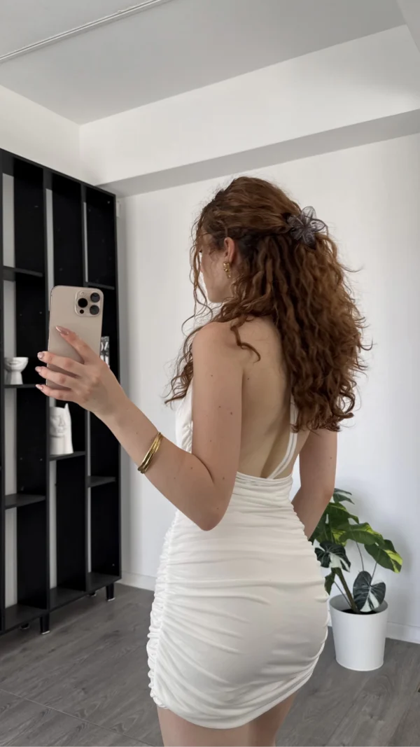 Degaje Yaka Mini Büzgü Elbise - Görsel 2