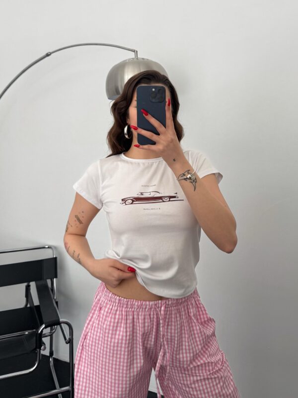 Araba Baskılı Basic Beyaz Crop Tişört