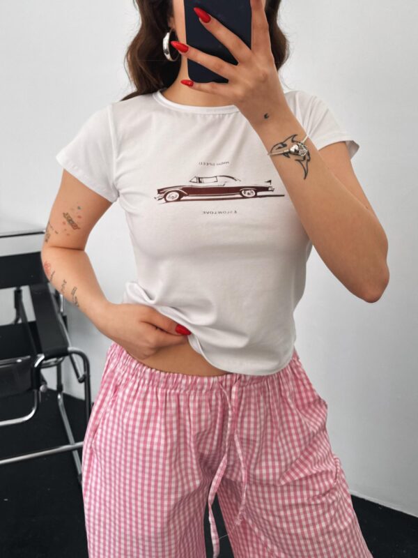 Araba Baskılı Basic Beyaz Crop Tişört - Görsel 1