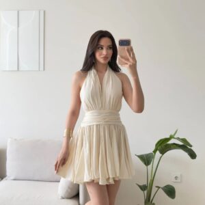 Boyundan Bağlamalı Mini Viskon Elbise